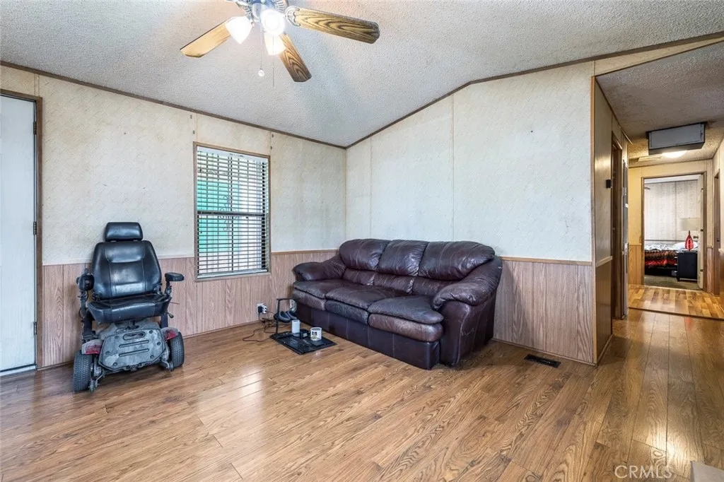 Additional image 8 of 1719 W Olive Avenue Unit 42, Fresno, CA 93728