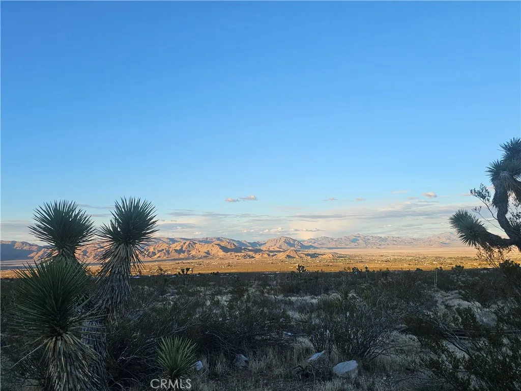 411 Powerline Rd., Lucerne Valley, CA 92356