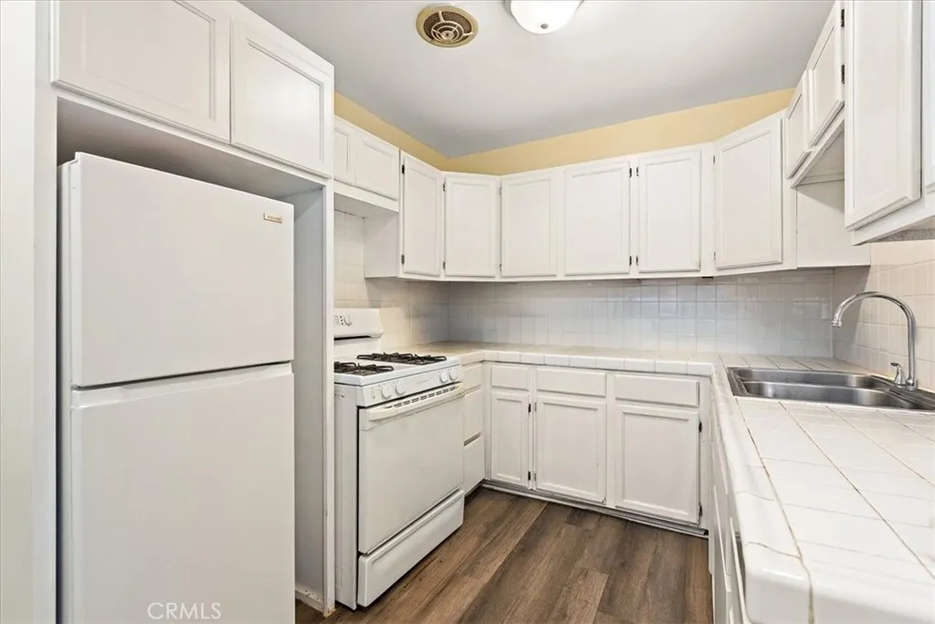 Additional image 34 of 11612 Cimarron Ave, Hawthorne, CA 90250