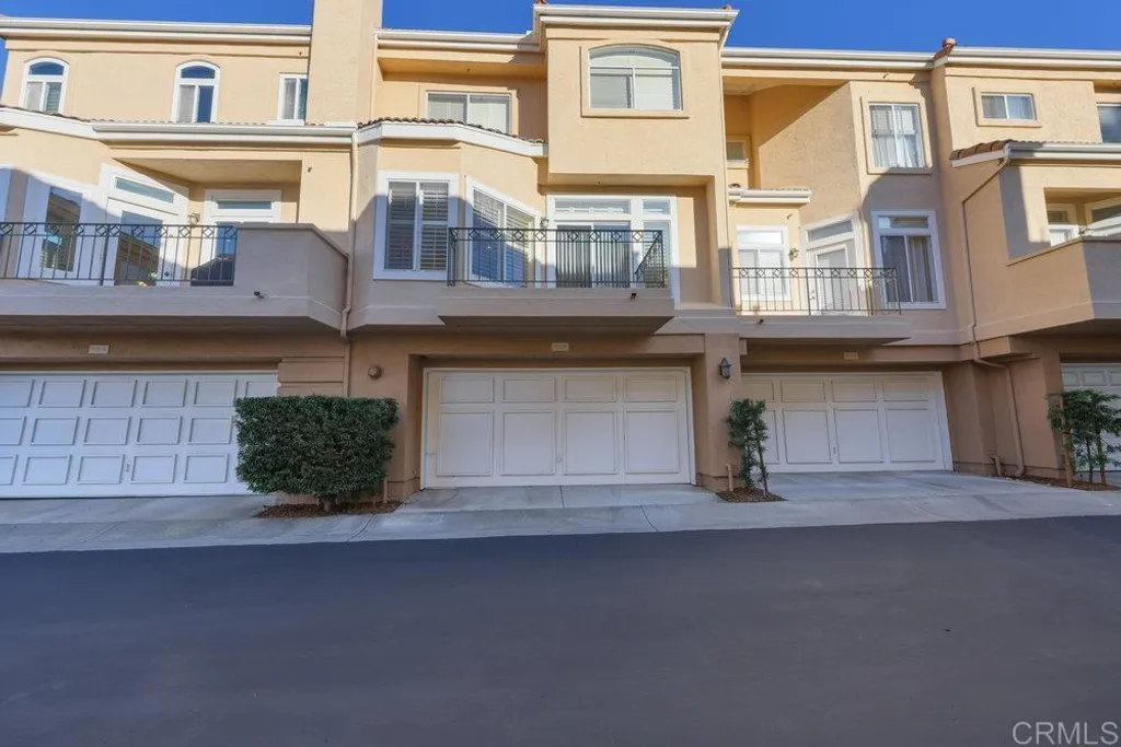 Additional image 31 of 7125 Calabria Court Unit D, San Diego, CA 92122