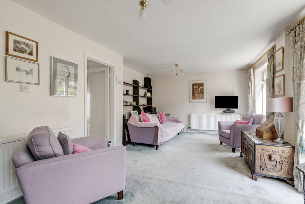 Additional image 5 of Elmoor Avenue, Welwyn, Hertfordshire, AL6 9PA