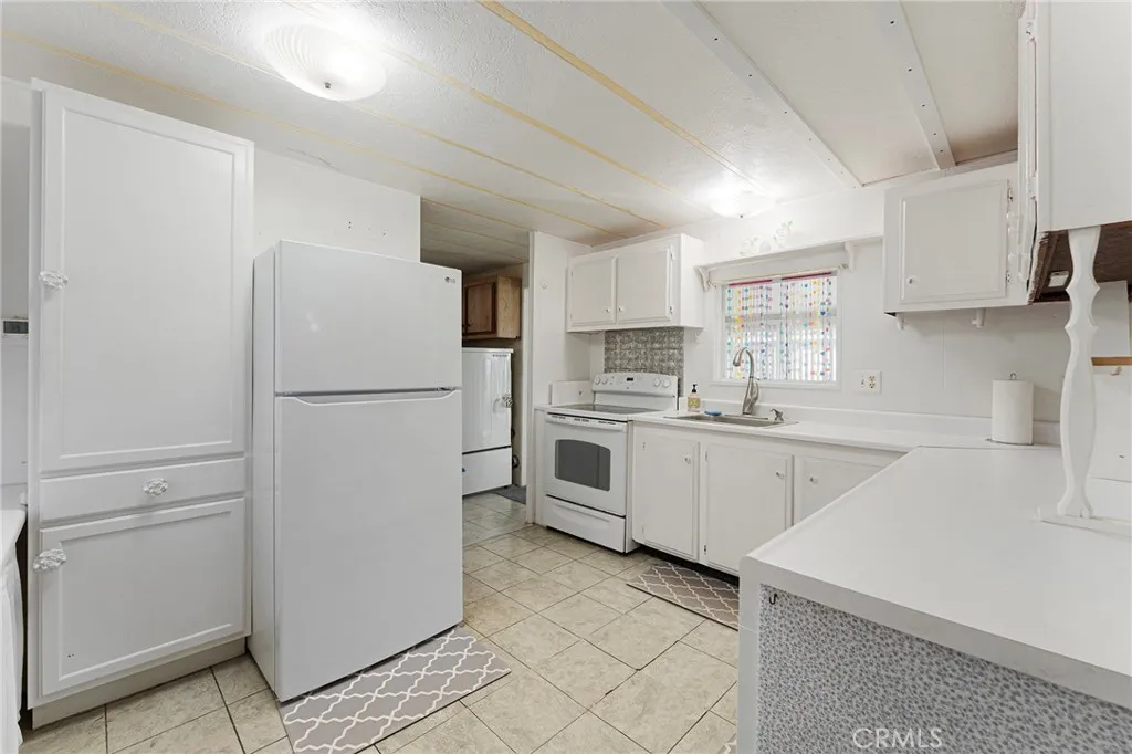 Additional image 11 of 35881 Mineral Street, Yermo, CA 92398