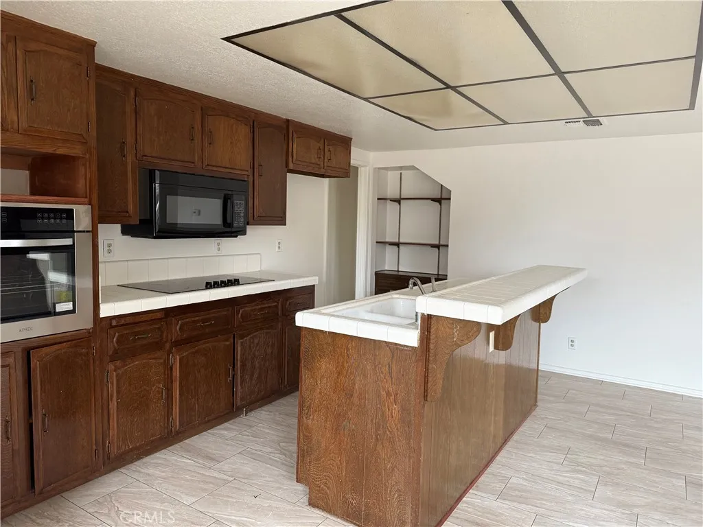 Additional image 33 of 13715 Hidden Valley Rd, Victorville, CA 92395