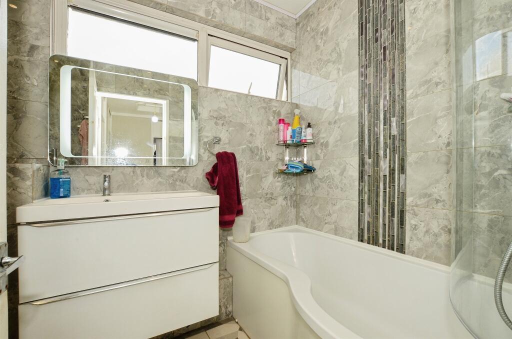 Additional image 11 of Alder Close, Park Street, St. Albans