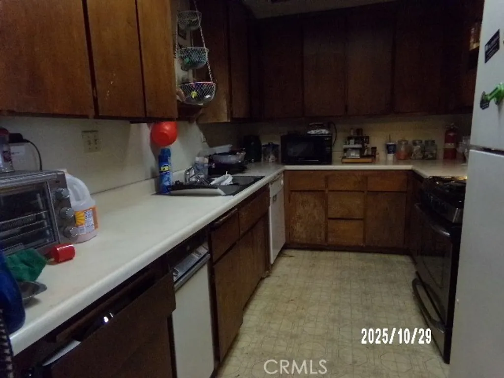 Additional image 6 of 11258 5th Avenue, Hesperia, CA 92345