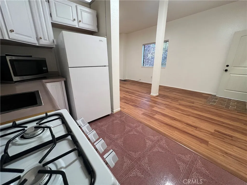 Additional image 7 of 27874 Matterhorn Drive, Lake Arrowhead, CA 92352