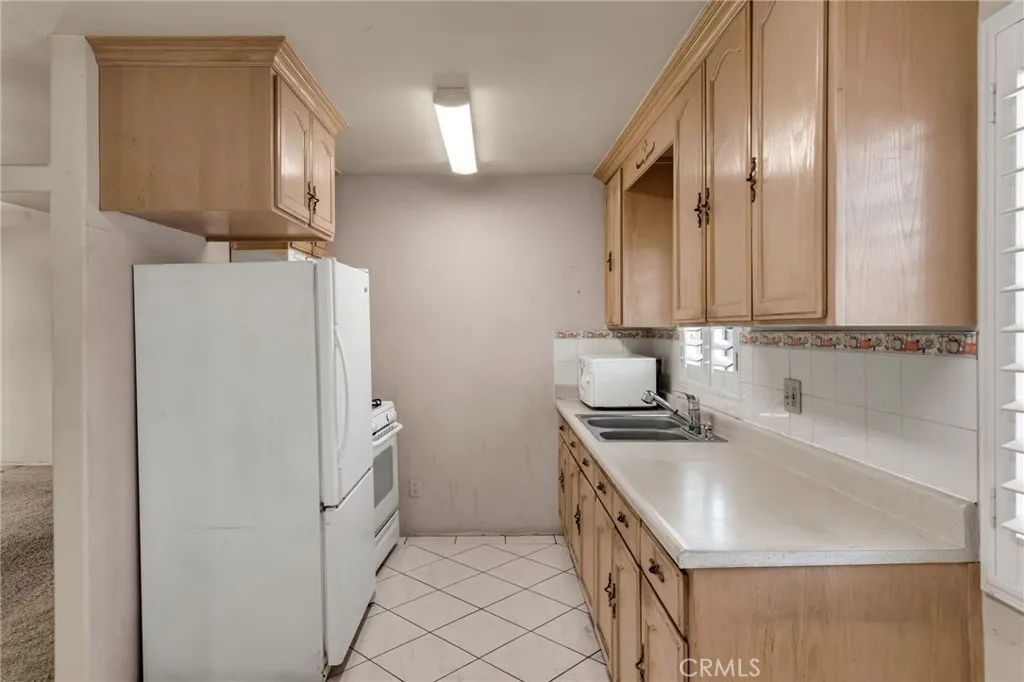 Additional image 14 of 323 E 102nd St., Los Angeles, CA 90003