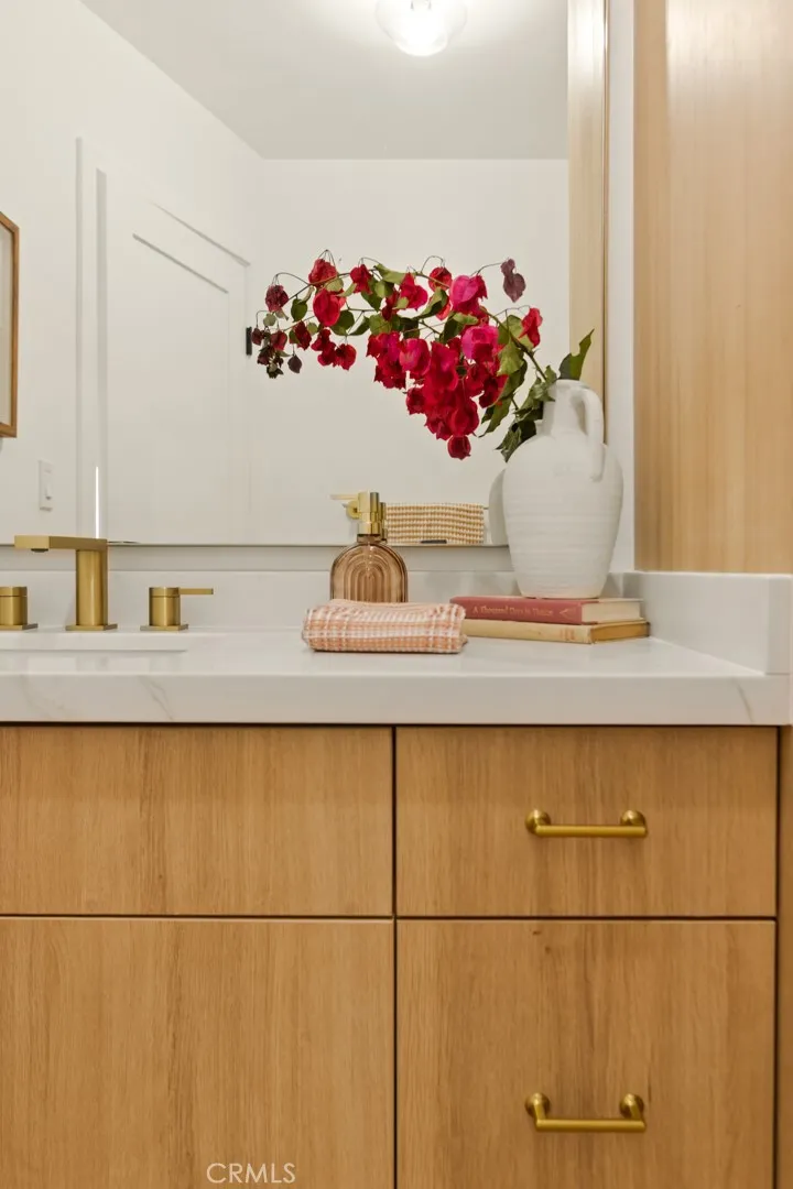 Additional image 40 of 334 Gladys Avenue Unit 305, Long Beach, CA 90814