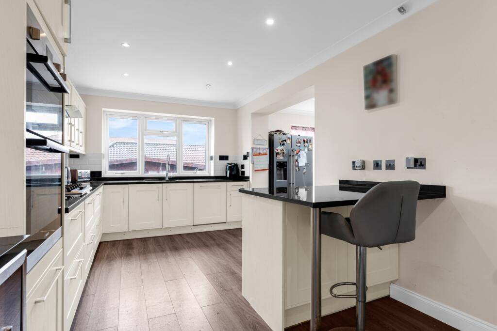 Additional image 38 of Longlands Road, Welwyn Garden City, Hertfordshire, AL7