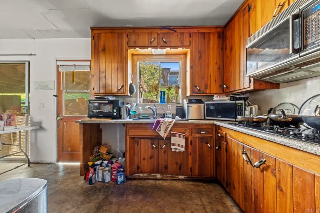 Additional image 67 of 8552 Brodie Lane, Santee, CA 92071