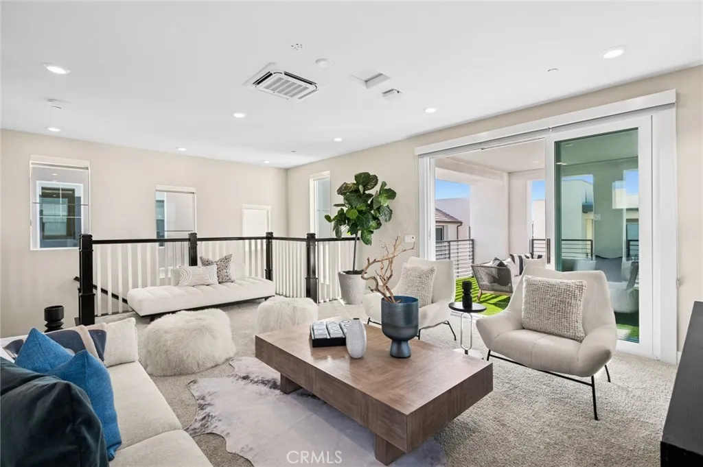 Additional image 87 of 114 Source, Irvine, CA 92618