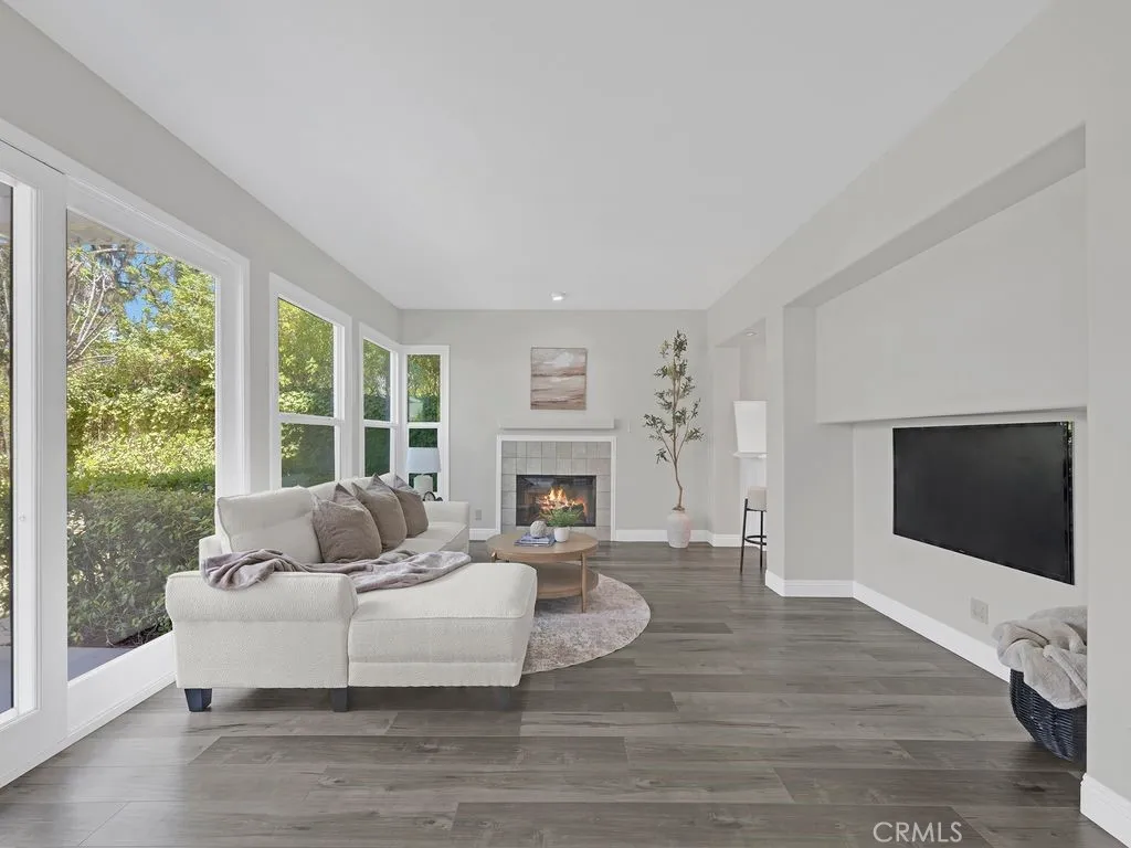 Additional image 11 of 23123 Park Terra, Calabasas, CA 91302