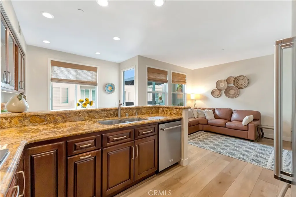 Additional image 81 of 6251 Surfpoint Cir, Huntington Beach, CA 92648