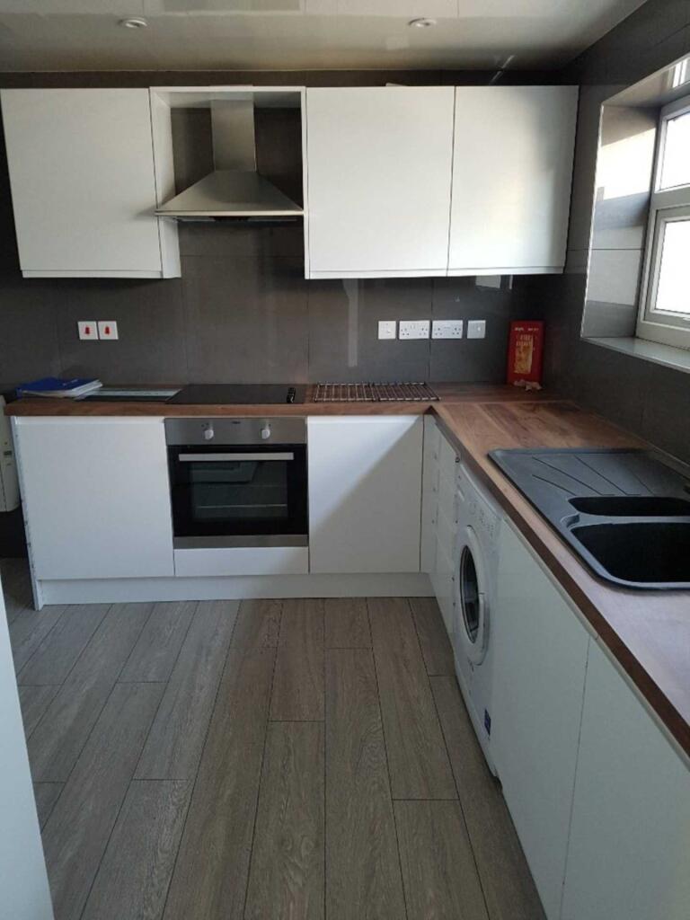 Additional image 4 of Travellers Lane, Hatfield