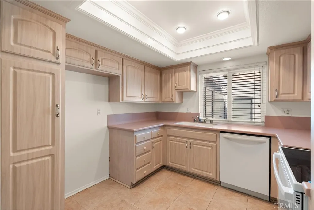 Additional image 38 of 8318 Artista Dr, Huntington Beach, CA 92646