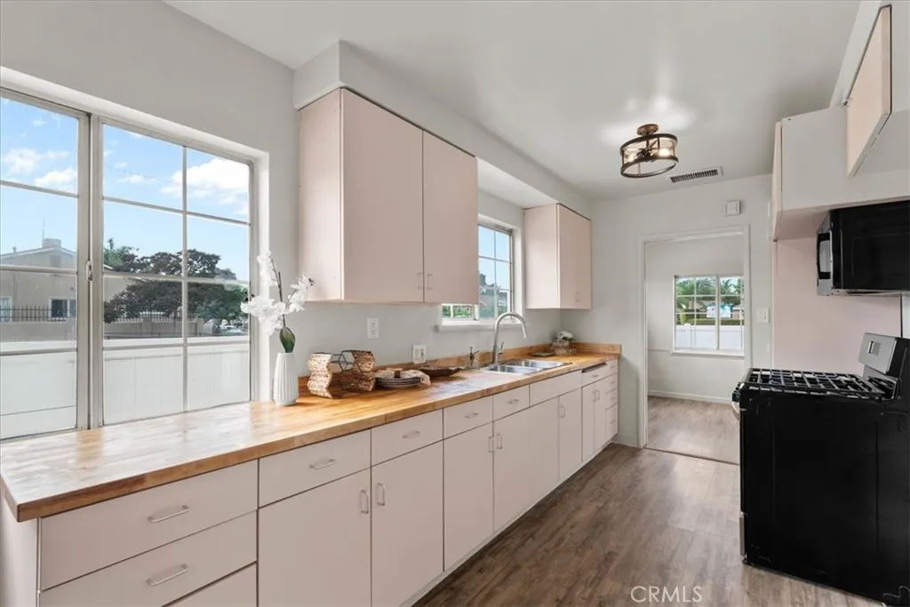 Additional image 46 of 7000 Nagle, North Hollywood, CA 91605