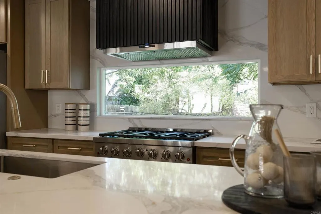 Additional image 13 of 2275 Ivy Road, Oceanside, CA 92054