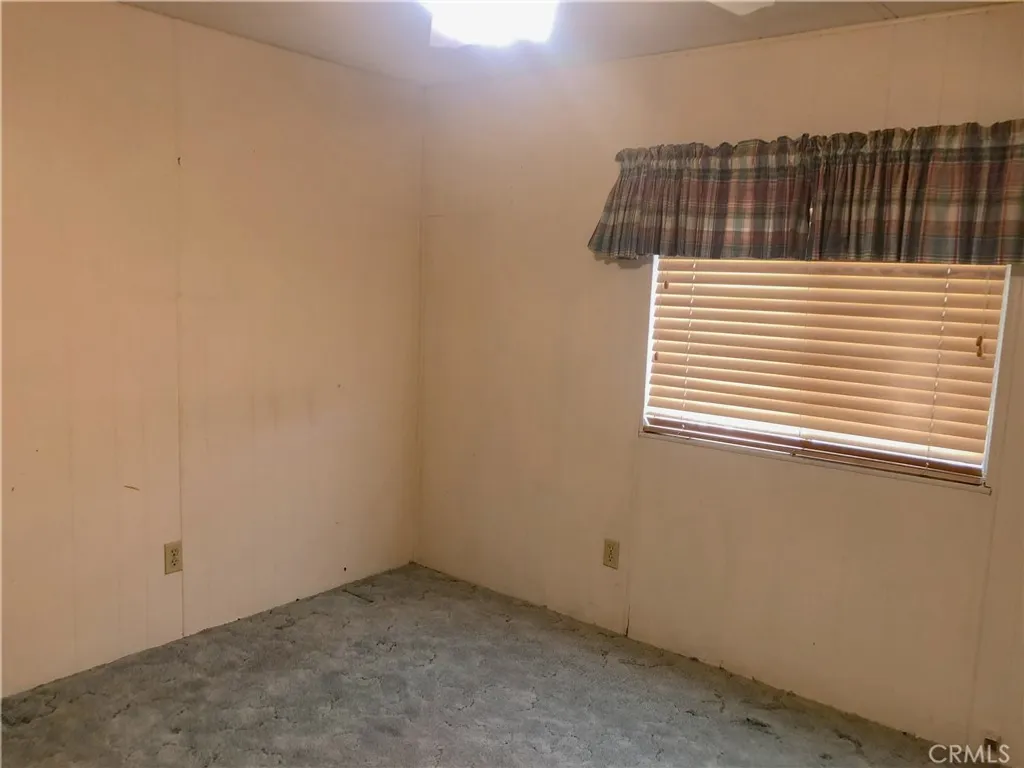 Additional image 20 of 400 E Roberts Ln Unit 99, Bakersfield, CA 93308