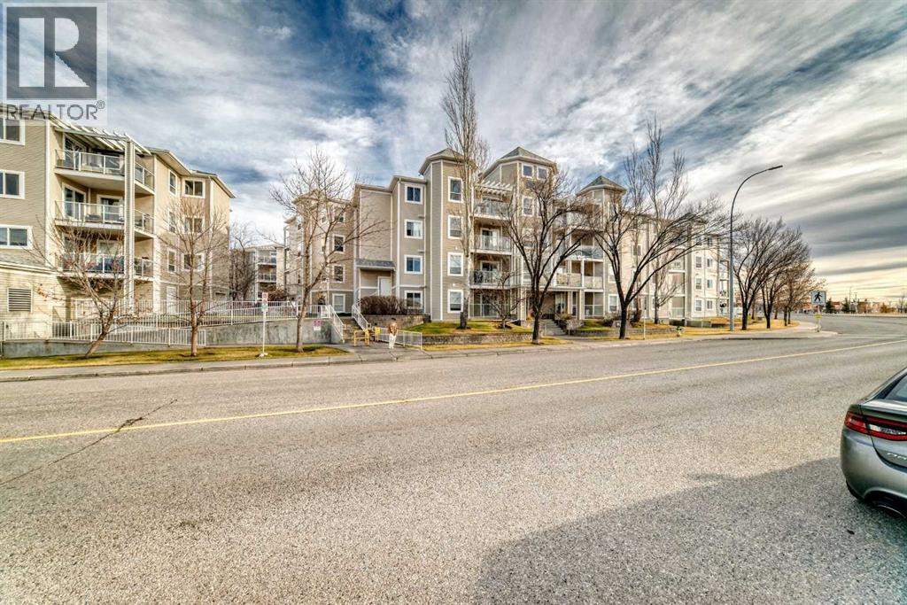 311, 290 Shawville Way SE|Calgary, Alberta T2Y3Z9
