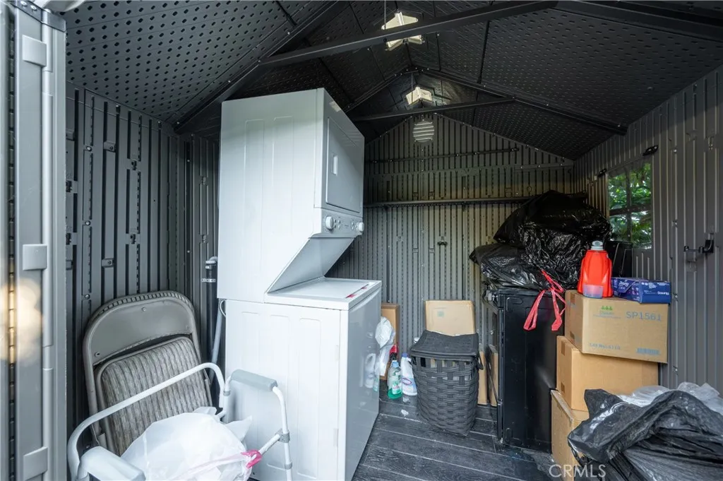 Additional image 57 of 16038 Hartland Street, Van Nuys, CA 91406