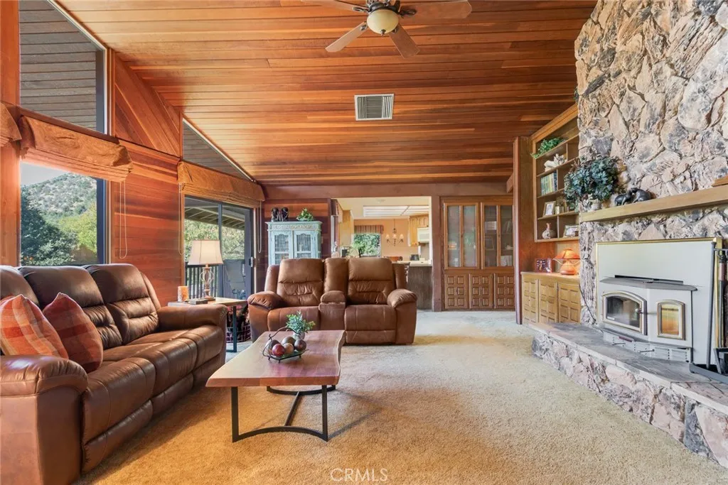 Additional image 87 of 39292 Oak Glen Road, Oak Glen, CA 92399