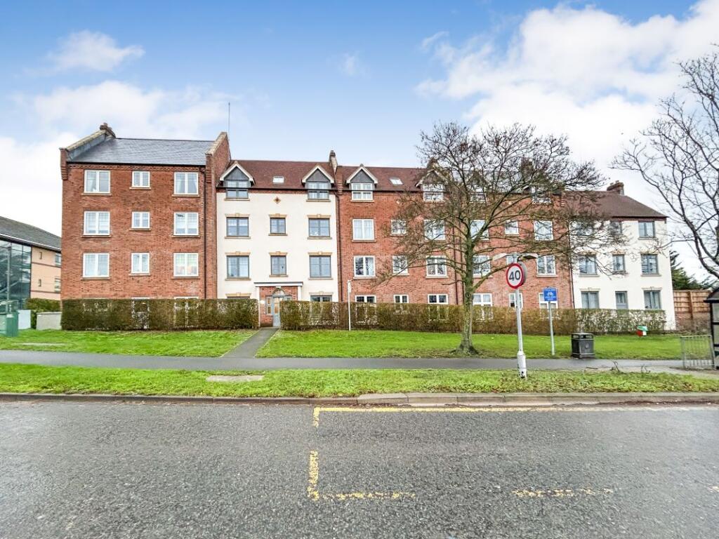 Property image for Flat 3 Highclere House, 98 Great North Road, Hatfield, Hertfordshire, AL9 5DB