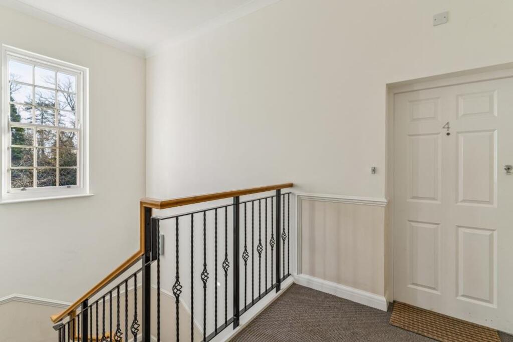 Additional image 11 of Beningfield Drive, London Colney, AL2