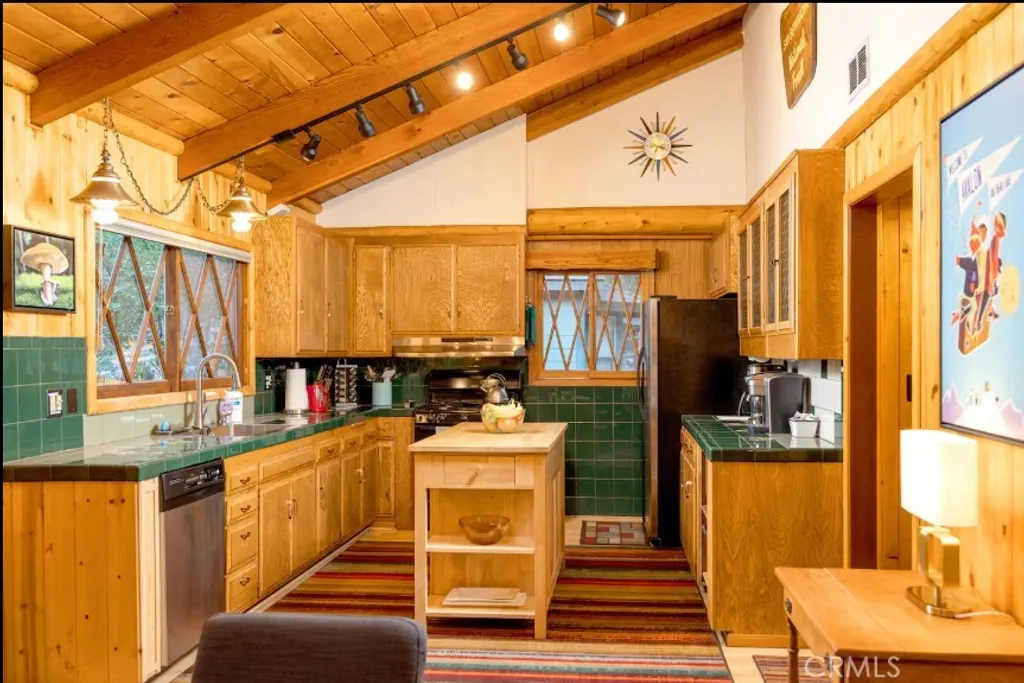 Additional image 18 of 1024 Cameron Dr, Big Bear Lake, CA 92315