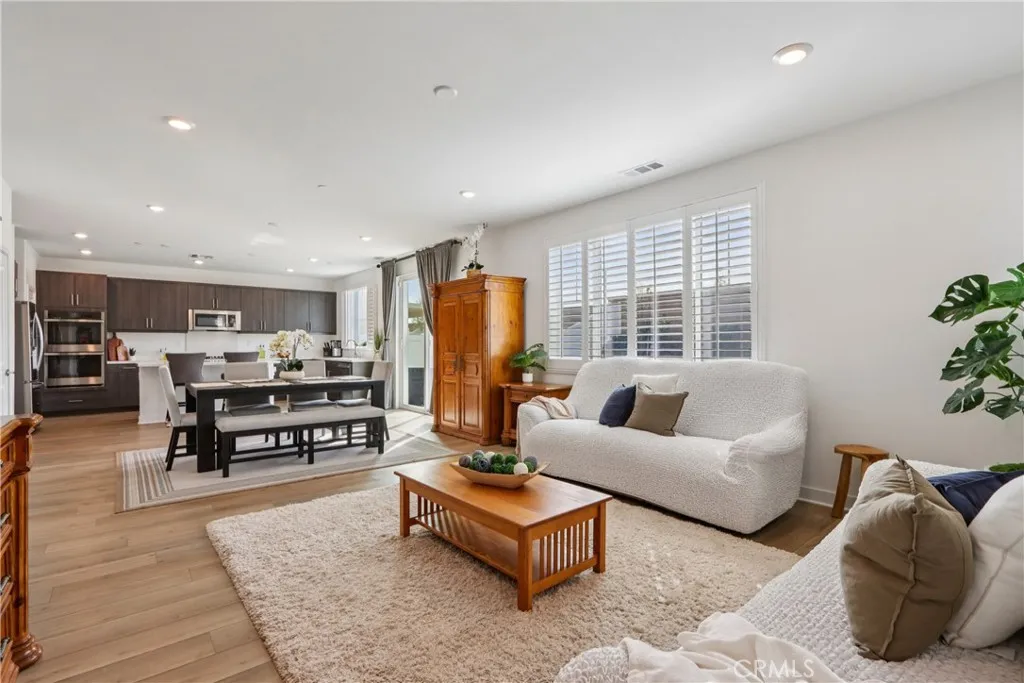 Additional image 93 of 2464 Yellowstone Way, Rialto, CA 92377