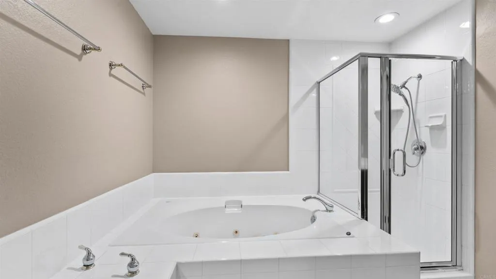 Additional image 69 of 2894 Torrey Pines Rd, La Jolla, CA 92037