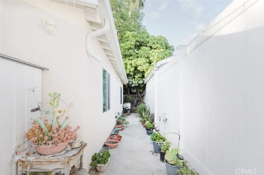 Additional image 52 of 15439 Hart Street, Van Nuys, CA 91406