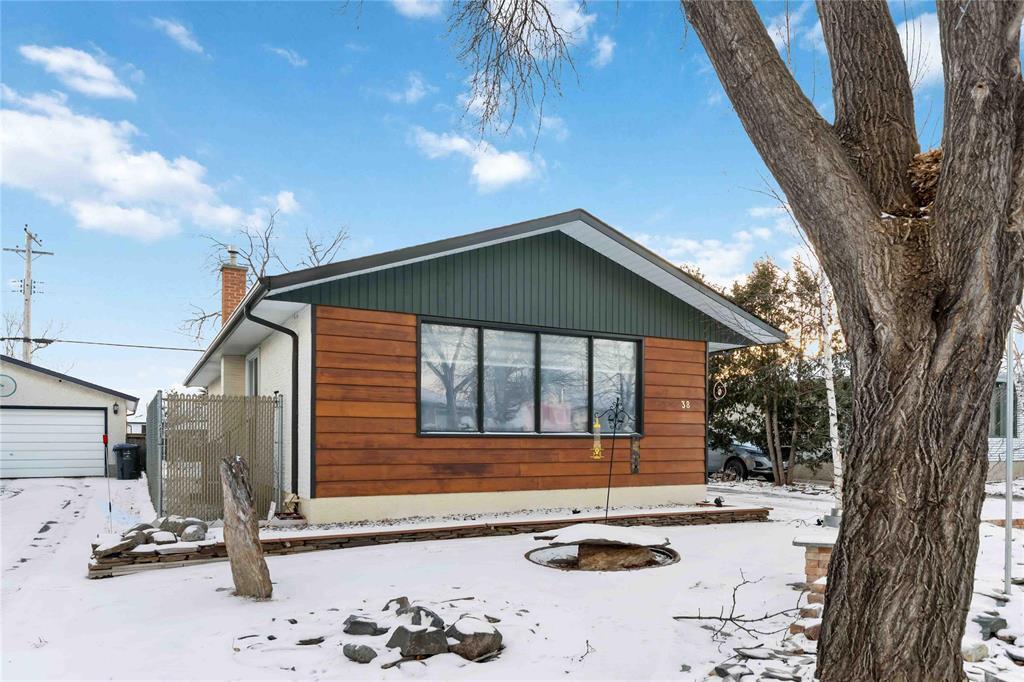 Property image for 38 Hansford Road|Winnipeg, Manitoba R2J2J4