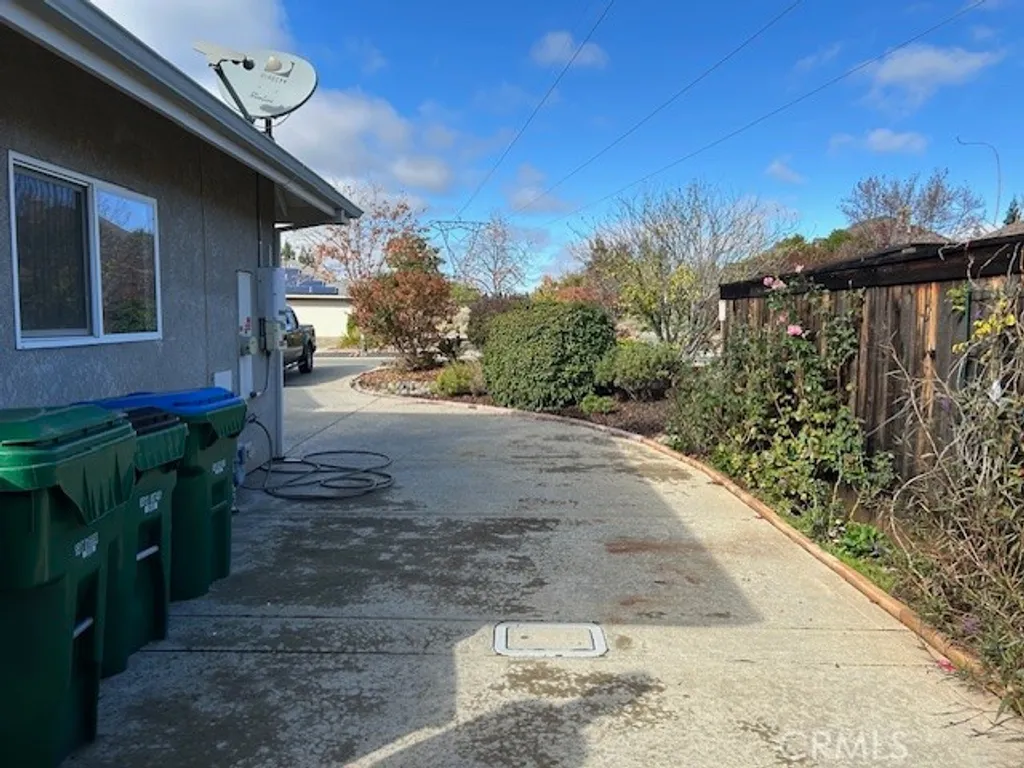 Additional image 5 of 14 Sparrow Hawk Ln, Chico, CA 95928