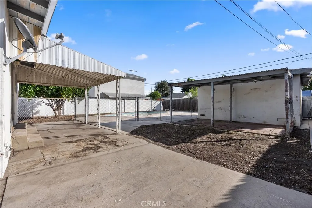 Additional image 32 of 18928 Victory Boulevard, Tarzana, CA 91335