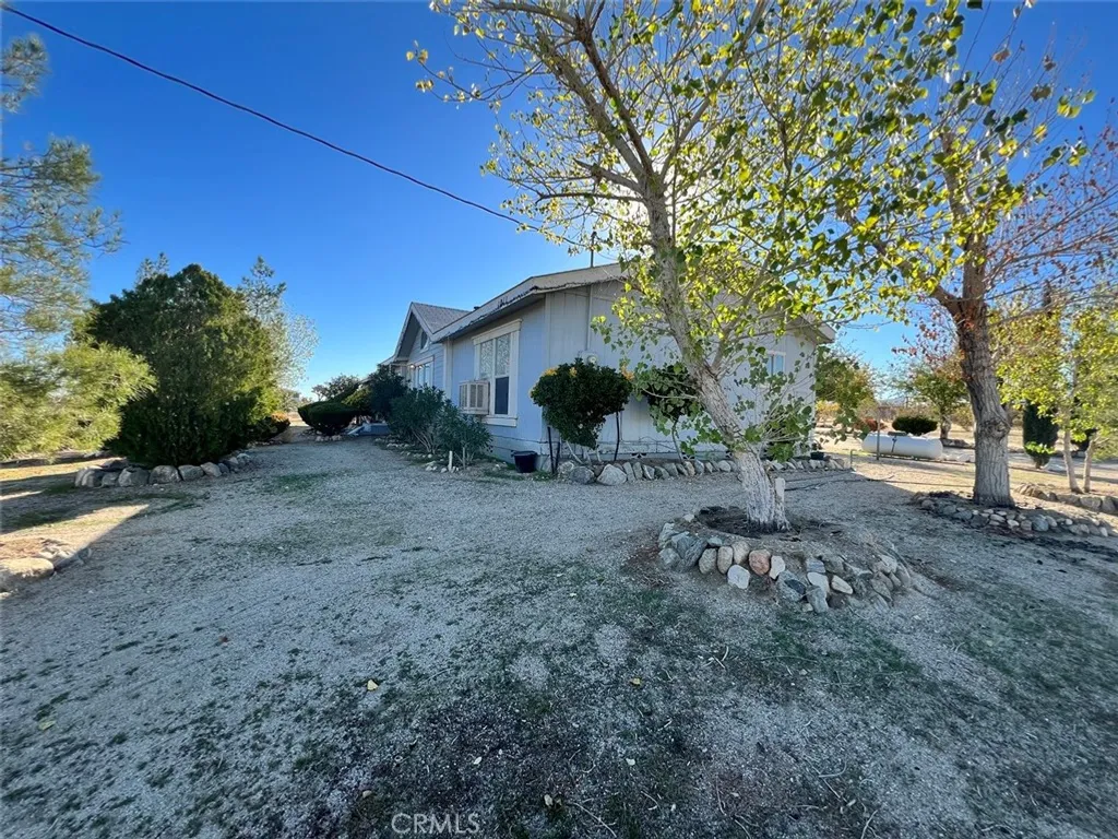 Additional image 3 of 1011 Danbury Rd, Pinon Hills, CA 92372