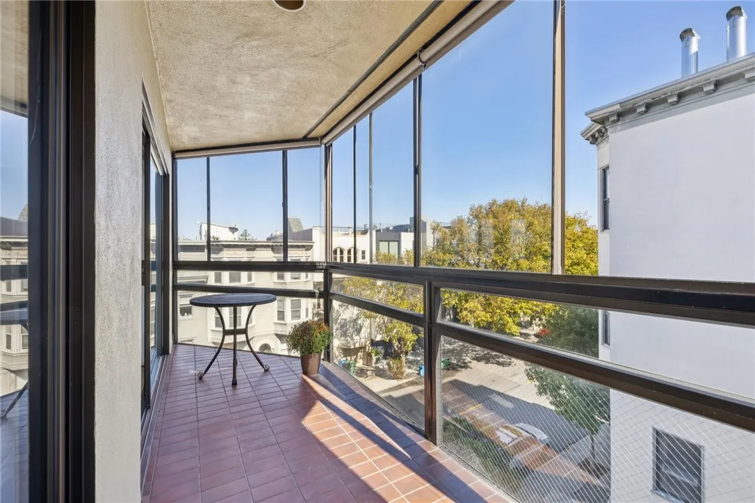 Additional image 87 of 373 Lombard St, San Francisco, CA 94133