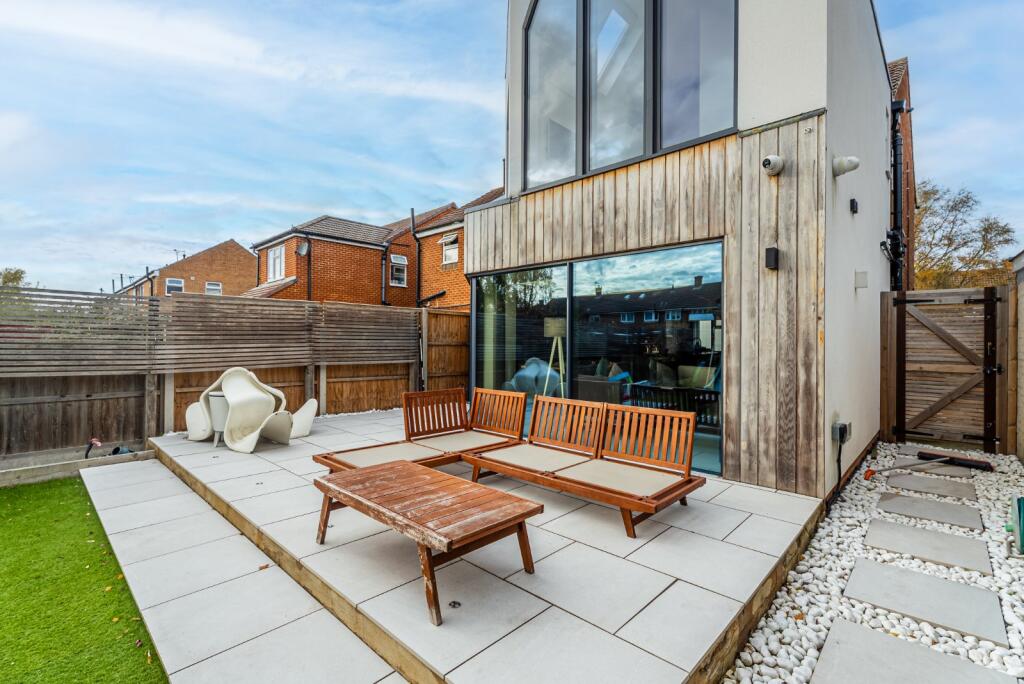 Additional image 21 of Nelson Avenue, St. Albans, Hertfordshire, AL1