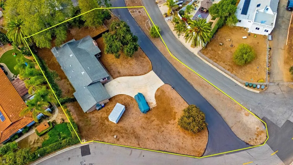 Additional image 43 of 213 Beaumont Drive, Vista, CA 92084