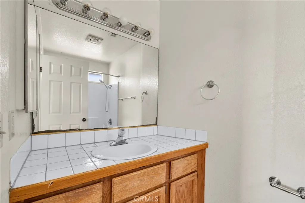 Additional image 24 of 5464 Mariposa, 29 Palms, CA 92277