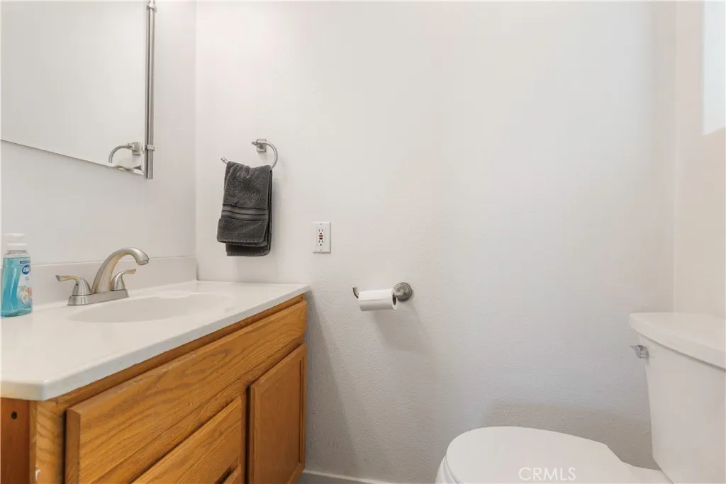 Additional image 90 of 110 S Russell St, Lakeport, CA 95453