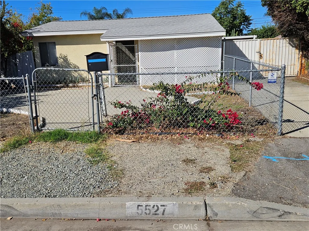 5527 N Gareloch Ave, Azusa, CA 91702
