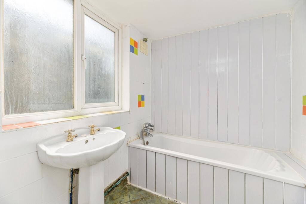 Additional image 9 of Solihull Road, Sparkhill, Birmingham, West Midlands, B11