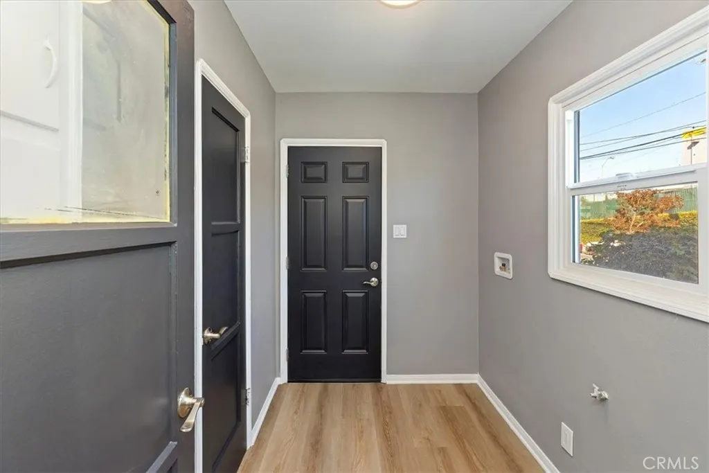 Additional image 18 of 1905 W 115th St, Los Angeles, CA 90047