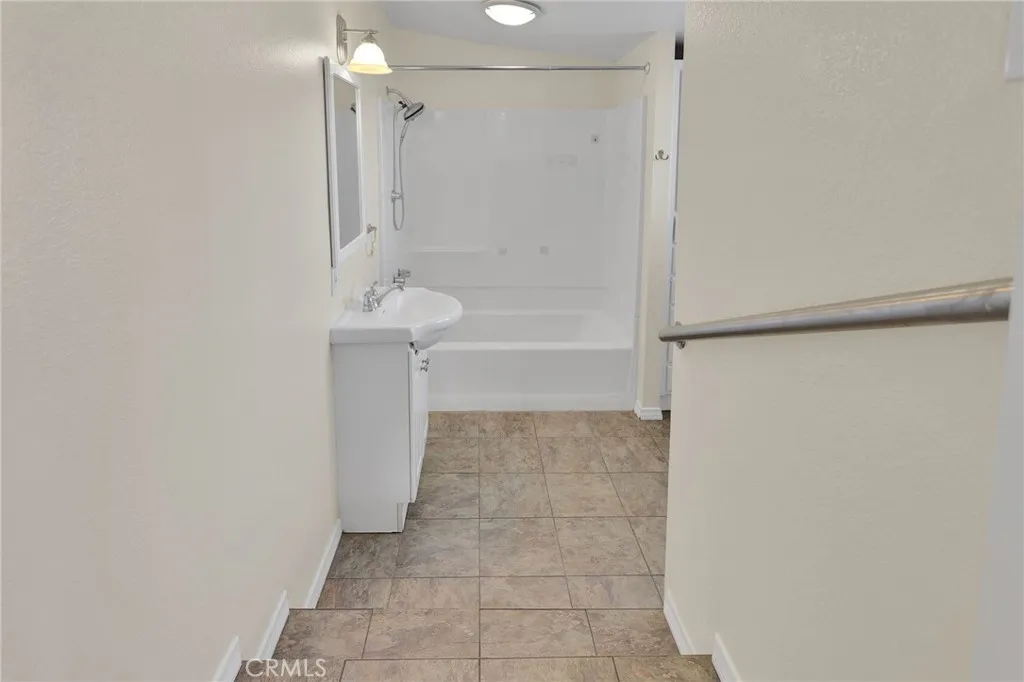 Additional image 12 of 113 E Cottage St, Barstow, CA 92311