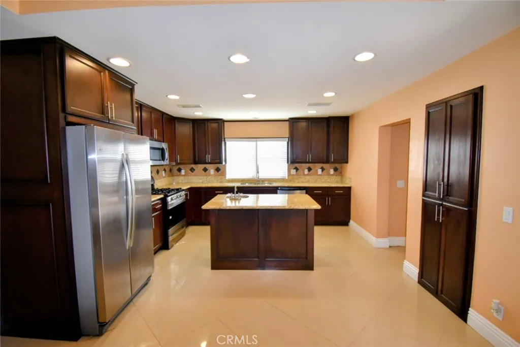 Additional image 3 of 622 S Parton St, Santa Ana, CA 92701