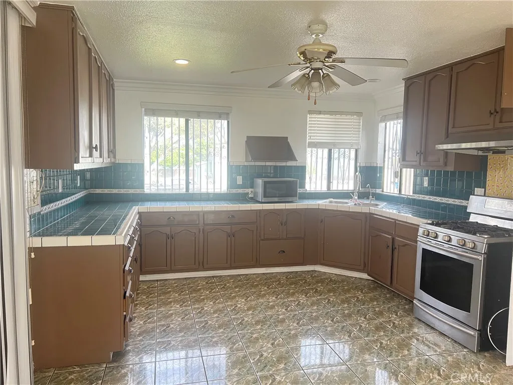 Additional image 19 of 10946 Michael Hunt Dr, South El Monte, CA 91733