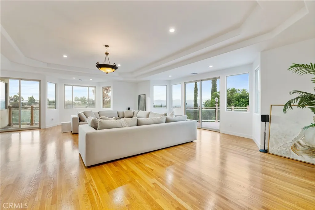 Additional image 21 of 4651 Ellenita Ave., Tarzana, CA 91356