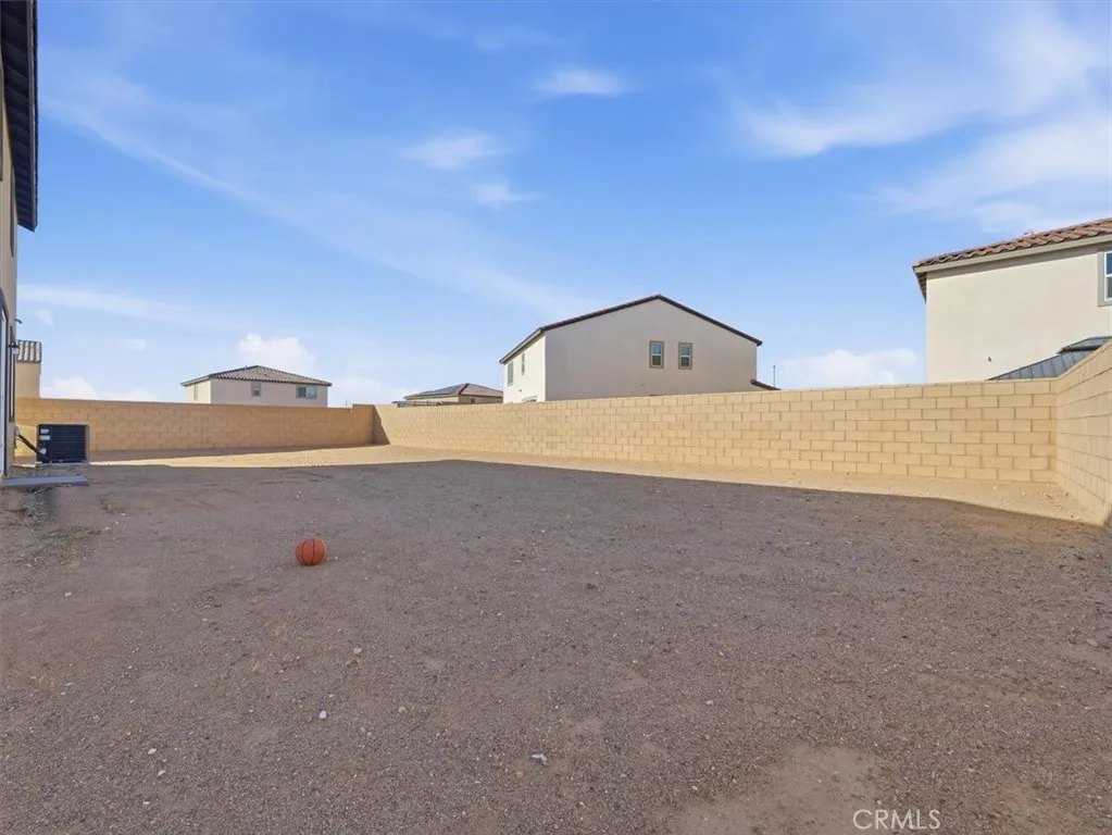 Additional image 109 of 12338 Pinos Verde Ln, Victorville, CA 92392