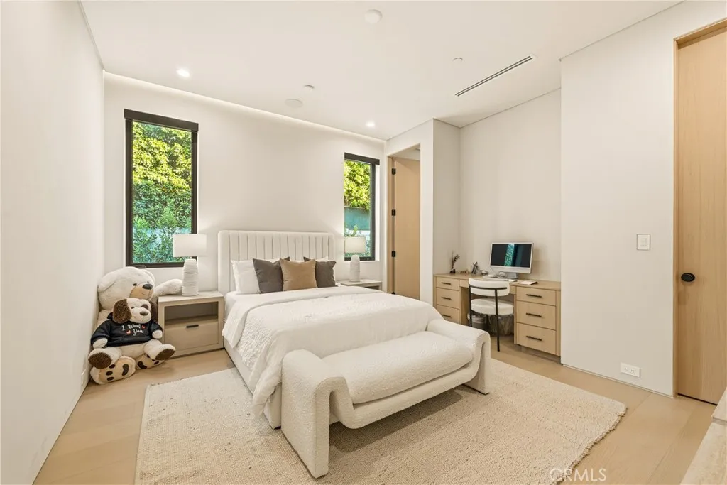 Additional image 38 of 22924 Erwin Street, Woodland Hills, CA 91367