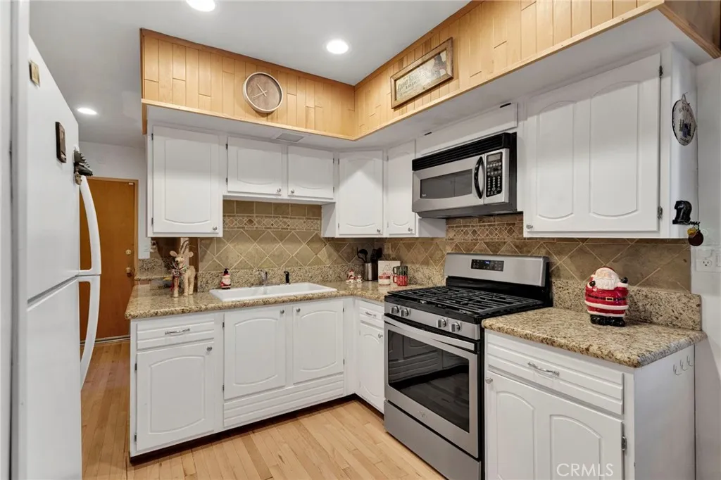 Additional image 13 of 788 Imperial Ave, Sugarloaf, CA 92386